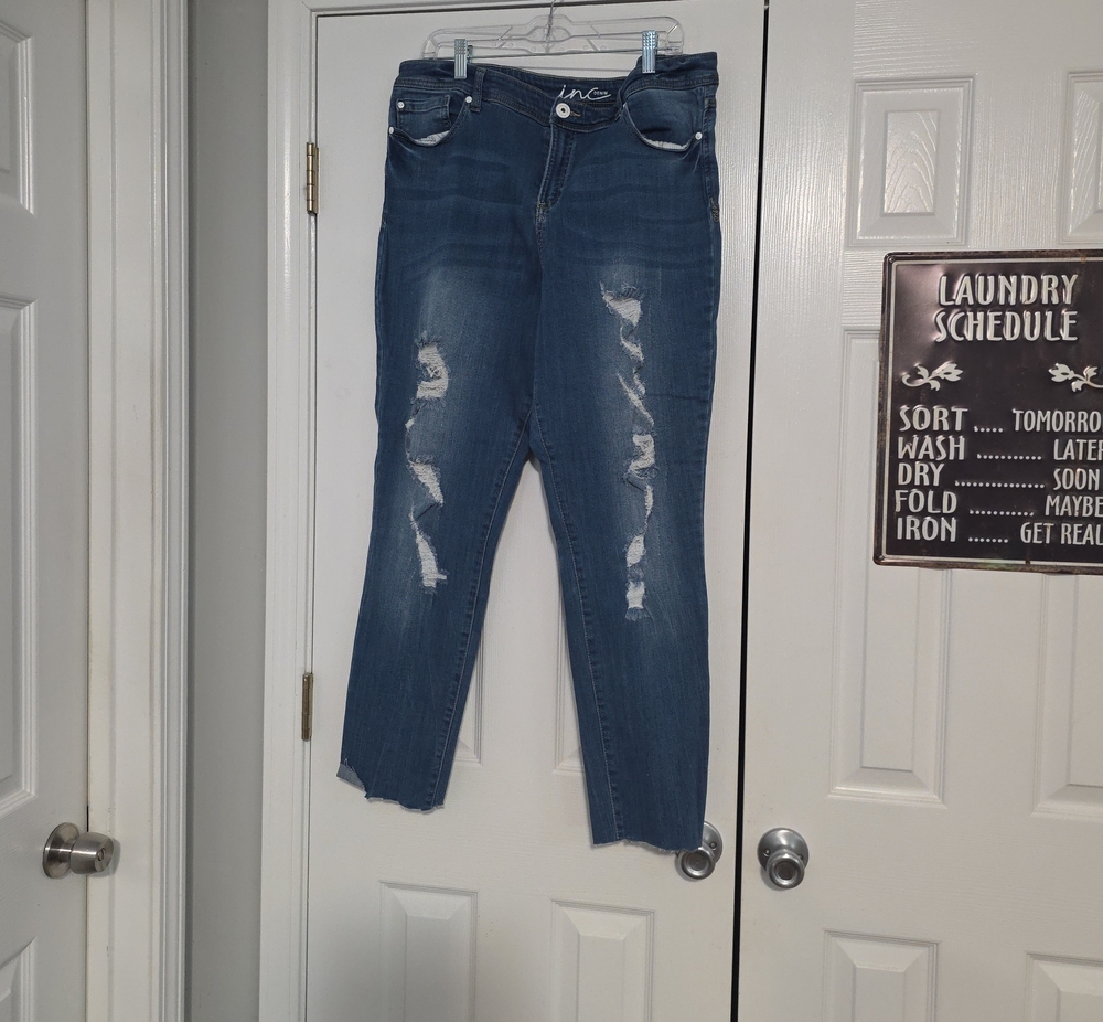 INC International Concepts Distressed Cropped Blue Jeans